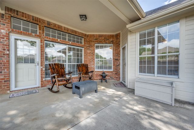 2213 Dove Meadow Drive, Flower Mound, TX 75028