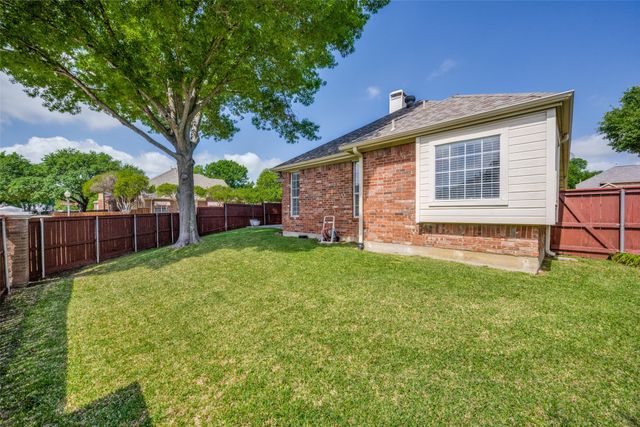 2213 Dove Meadow Drive, Flower Mound, TX 75028