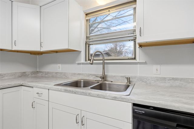 1115 Sycamore ST, San Marcos, TX 78666