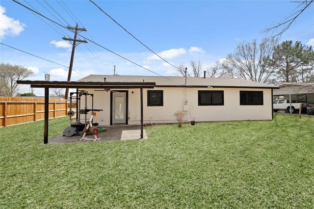 1115 Sycamore ST, San Marcos, TX 78666