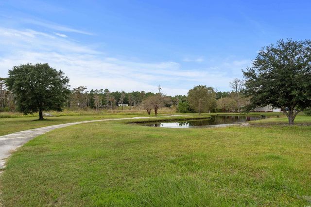 688 Cherokee Dr., Georgetown, SC 29440