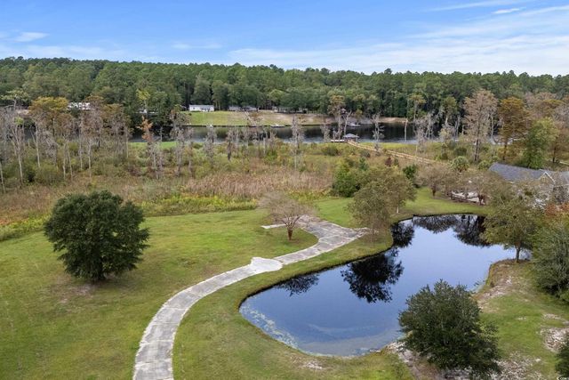 688 Cherokee Dr., Georgetown, SC 29440