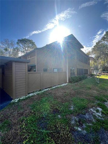 1805 E LENNOX ROAD E 1805, Palm Harbor, FL 34683