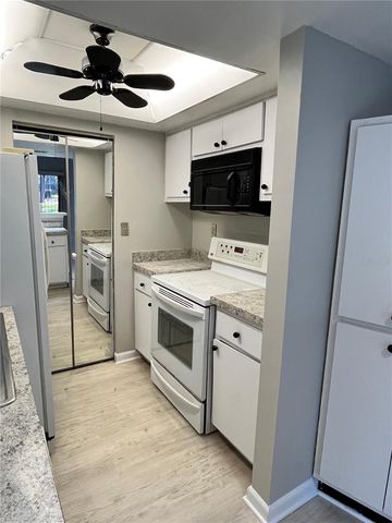 1805 E LENNOX ROAD E 1805, Palm Harbor, FL 34683