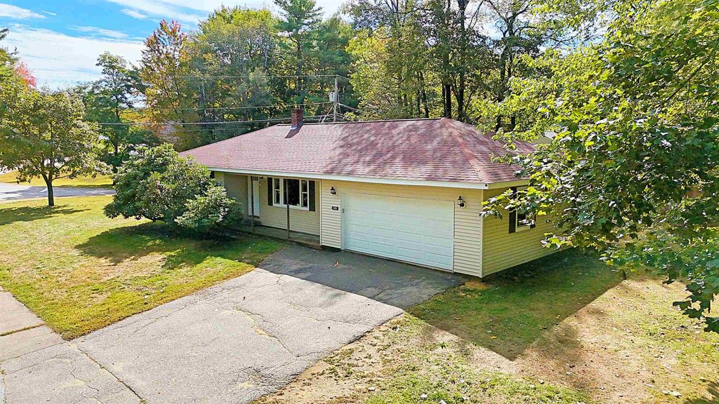 123 Merrimac Street, Laconia, NH 03246