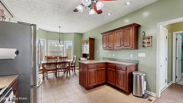 3334 Mt Washington Rd, Taylorsville, KY 40071