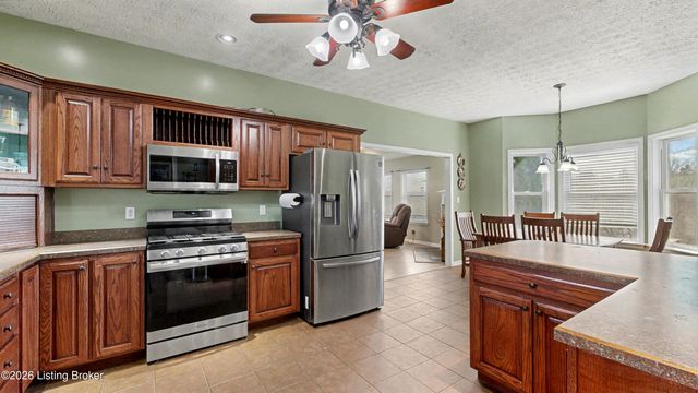 3334 Mt Washington Rd, Taylorsville, KY 40071
