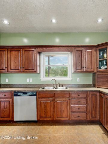 3334 Mt Washington Rd, Taylorsville, KY 40071
