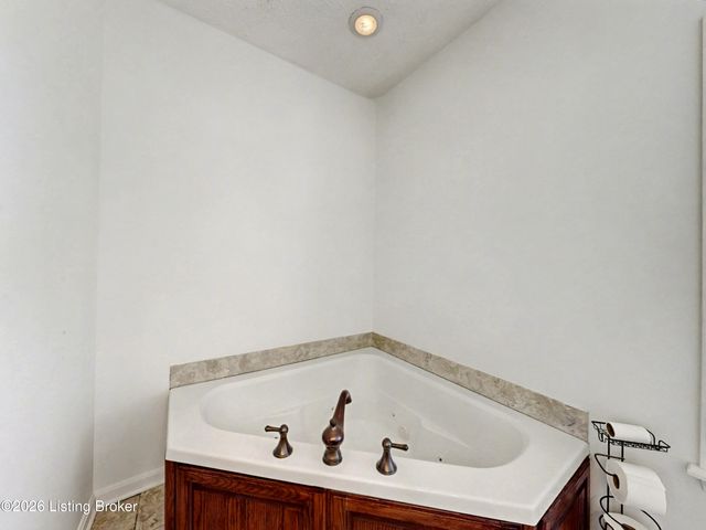 3334 Mt Washington Rd, Taylorsville, KY 40071