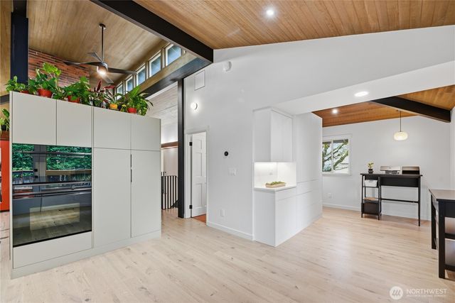 25330 157th Place SE, Covington, WA 98042