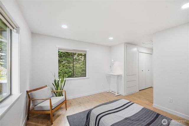 25330 157th Place SE, Covington, WA 98042