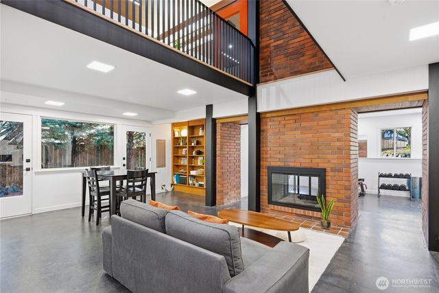 25330 157th Place SE, Covington, WA 98042