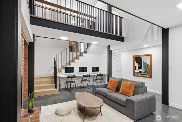 25330 157th Place SE, Covington, WA 98042