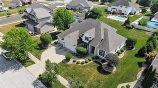 8185 Hawthorne Drive, St. John, IN 46373