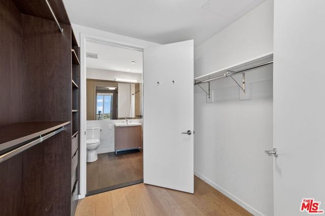 889 Francisco Street 1806, Los Angeles, CA 90017