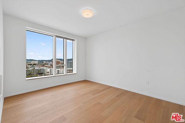 889 Francisco Street 1806, Los Angeles, CA 90017