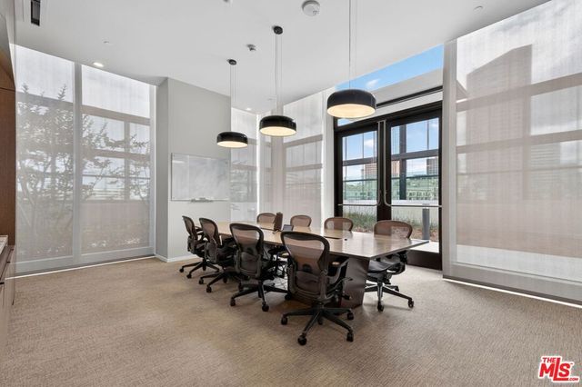 889 Francisco Street 1806, Los Angeles, CA 90017