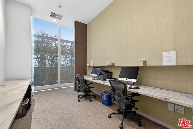 889 Francisco Street 1806, Los Angeles, CA 90017