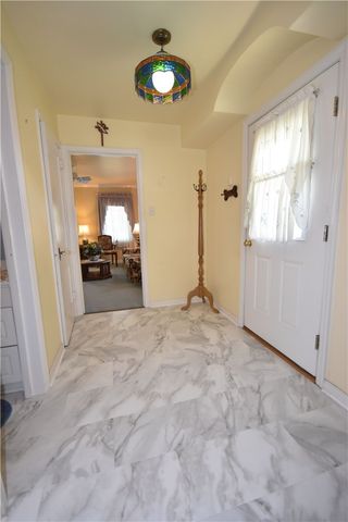 6914 Monroe Ave, West Mifflin, PA 15122