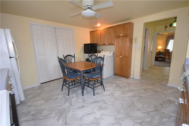 6914 Monroe Ave, West Mifflin, PA 15122