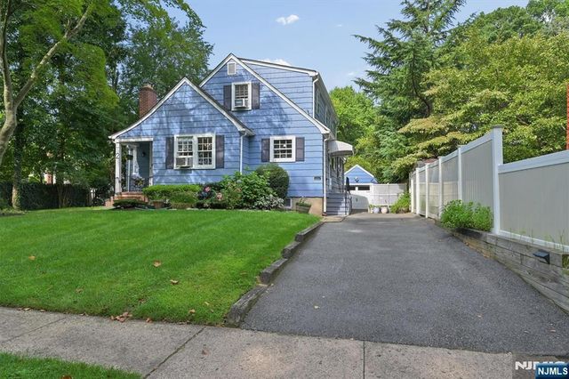 2 Newark Avenue, Westwood, NJ 07675