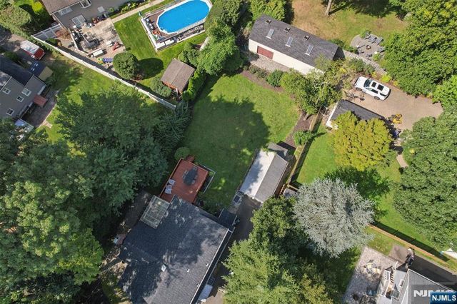 2 Newark Avenue, Westwood, NJ 07675