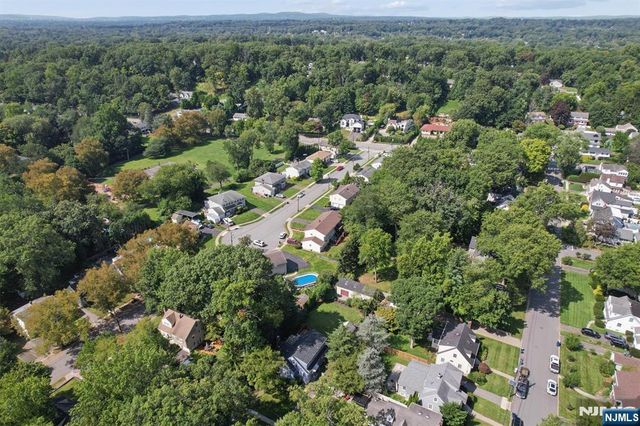 2 Newark Avenue, Westwood, NJ 07675
