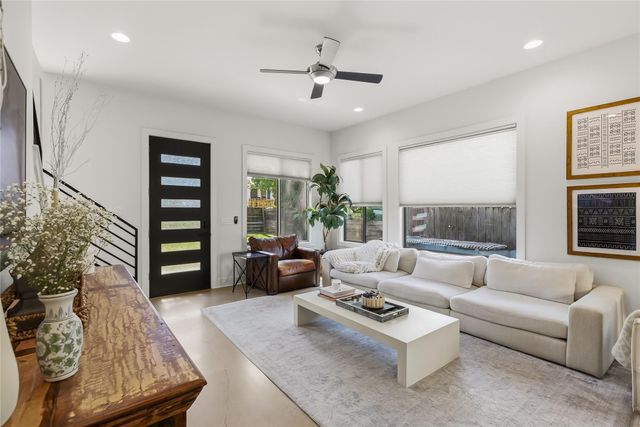 1807 Ulit Ave A, Austin, TX 78702