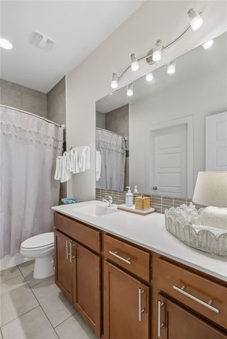 1807 Ulit Ave A, Austin, TX 78702