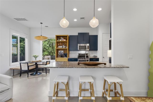 1807 Ulit Ave A, Austin, TX 78702