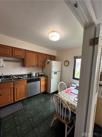 3254 Gambit Square, Dayton, OH 45449