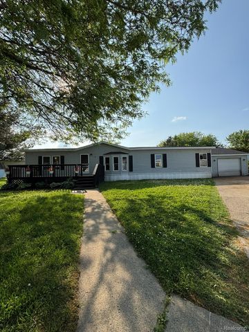 18 Timber Court, Genesee Charter Township, MI 48506