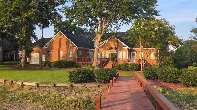 65 Reedy Court, Manning, SC 29102