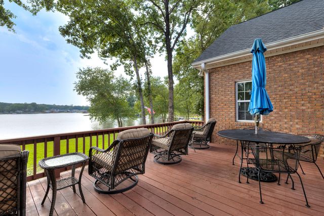 65 Reedy Court, Manning, SC 29102