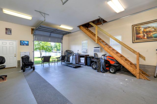 65 Reedy Court, Manning, SC 29102