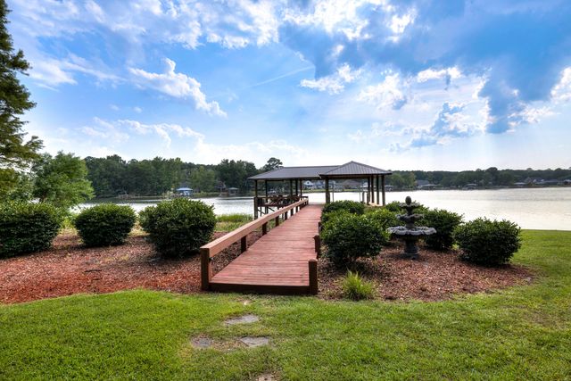 65 Reedy Court, Manning, SC 29102