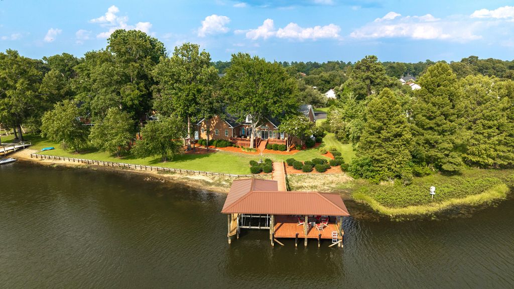 65 Reedy Court, Manning, SC 29102