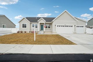 2041 E GRANITE LN, Eagle Mountain, UT 84005