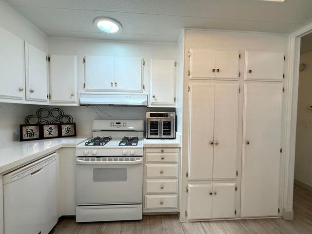 32 Paseo Laredo N, Cathedral City, CA 92234