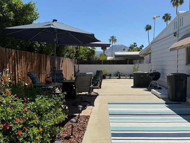 32 Paseo Laredo N, Cathedral City, CA 92234