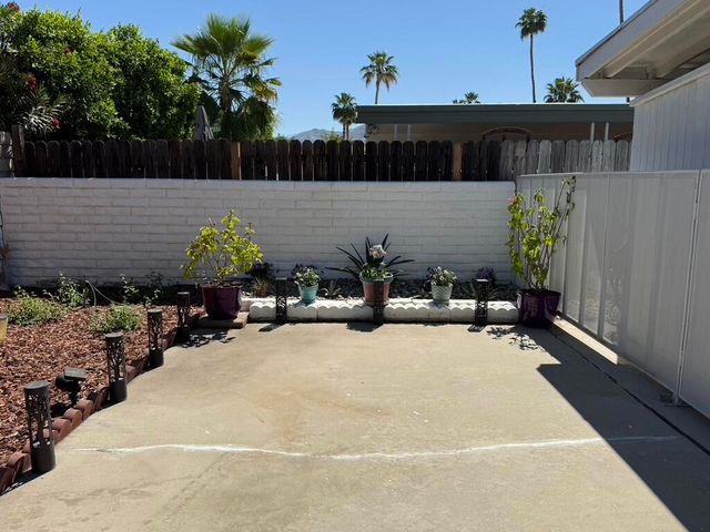 32 Paseo Laredo N, Cathedral City, CA 92234