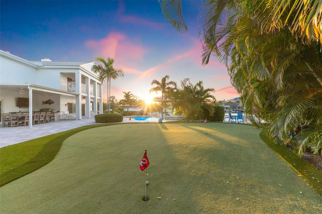 511 WINDWARD PASSAGE, Clearwater Beach, FL 33767