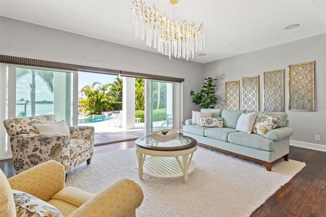 511 WINDWARD PASSAGE, Clearwater Beach, FL 33767