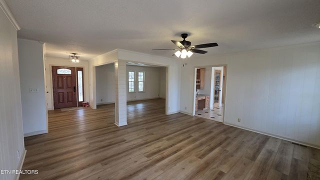 1135 W Outer Drive, Oak Ridge, TN 37830