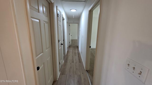 1135 W Outer Drive, Oak Ridge, TN 37830