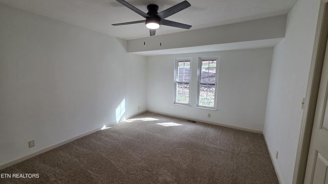 1135 W Outer Drive, Oak Ridge, TN 37830