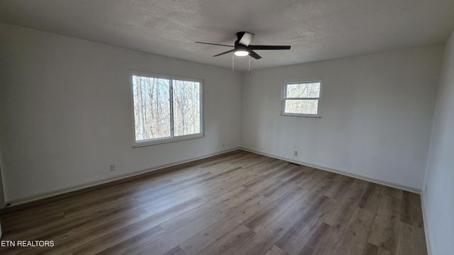 1135 W Outer Drive, Oak Ridge, TN 37830