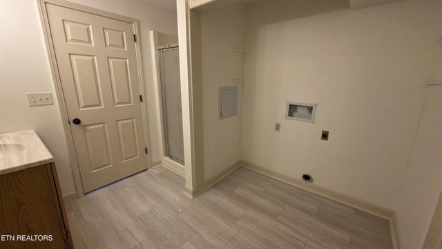 1135 W Outer Drive, Oak Ridge, TN 37830