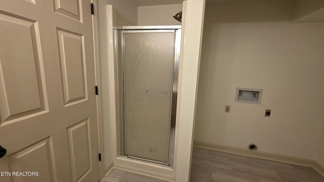 1135 W Outer Drive, Oak Ridge, TN 37830