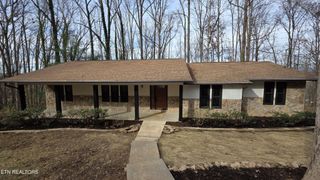 1135 W Outer Drive, Oak Ridge, TN 37830
